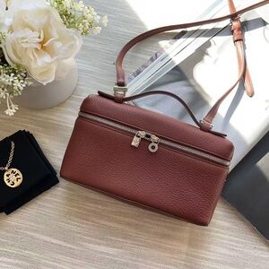 Loro Piana Leather Extra Pocket L19